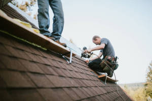 Local Roofers in Alta Sierra, CA